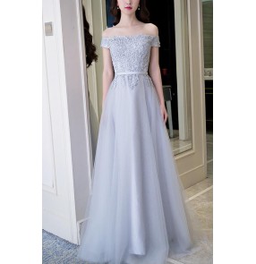 Silver gray lace appliques dew shoulder short sleeves A line women's ladies female wedding party brides formal evening dresses special occasion celebration long length bridesmaid dresses vestidos gown dance wear